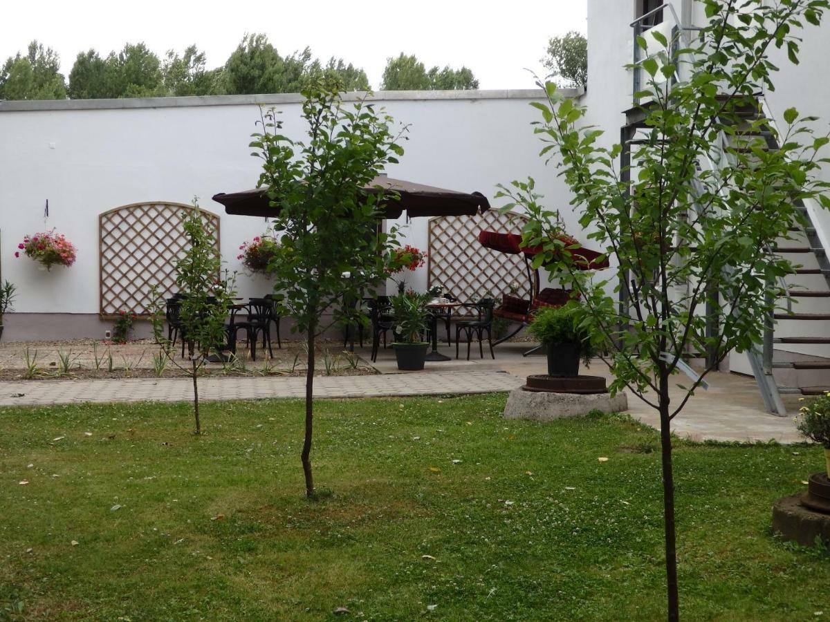 Zur Saale Hotel Weissenfels Luaran gambar