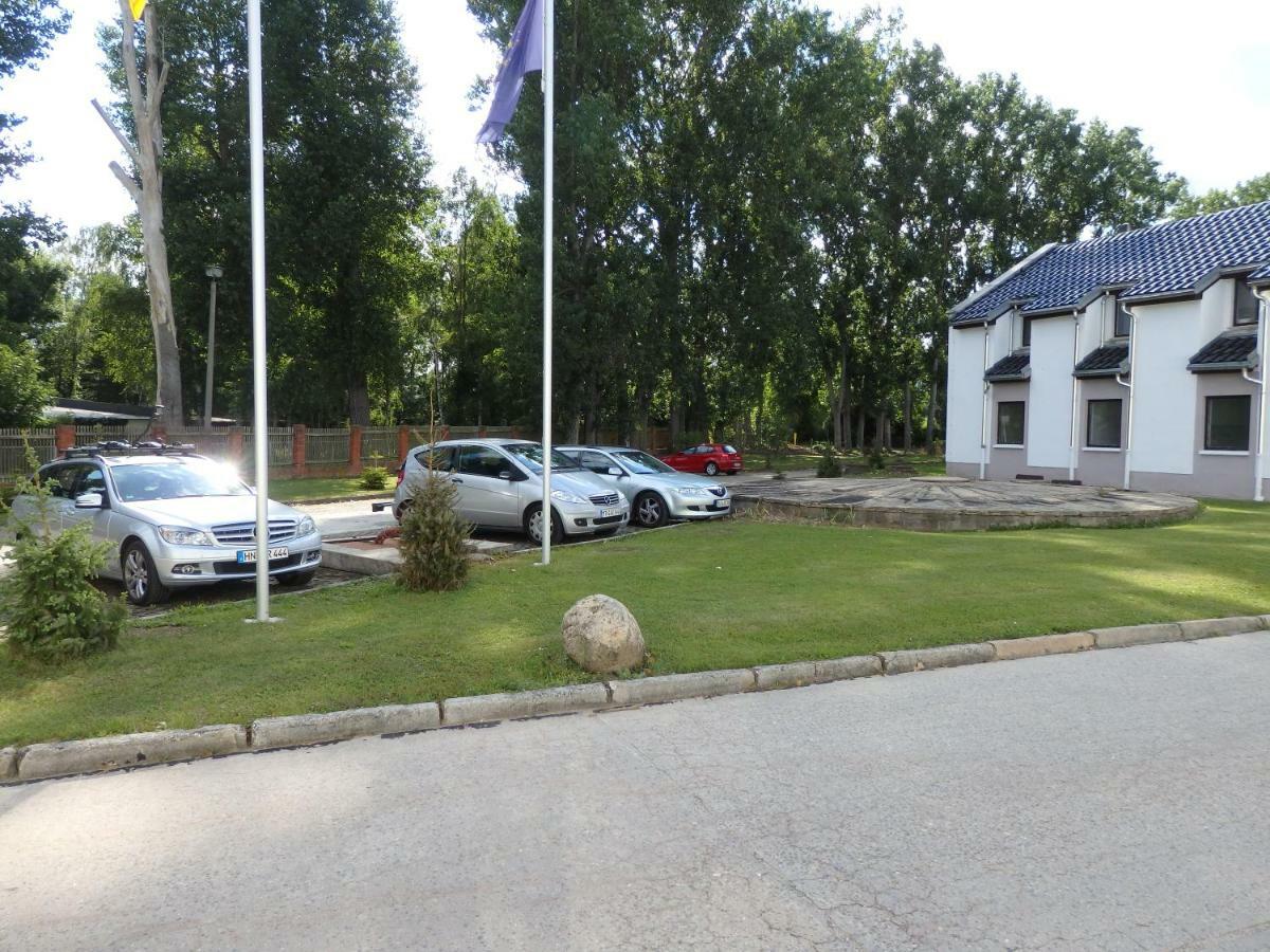 Zur Saale Hotel Weissenfels Luaran gambar