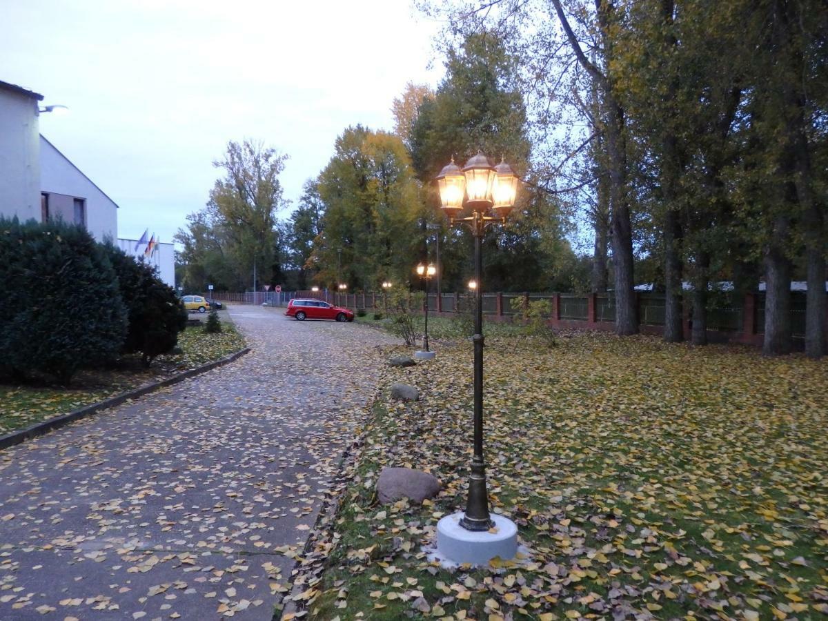 Zur Saale Hotel Weissenfels Luaran gambar
