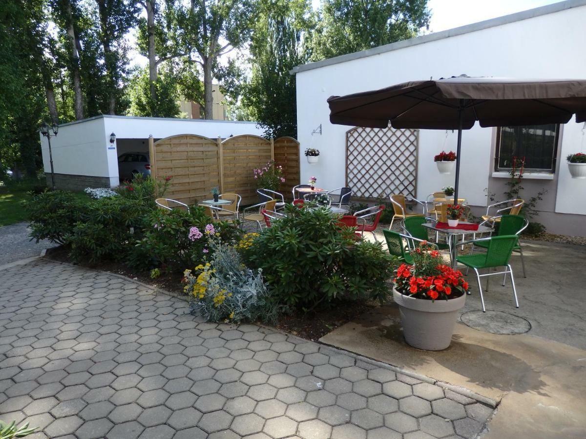 Zur Saale Hotel Weissenfels Luaran gambar